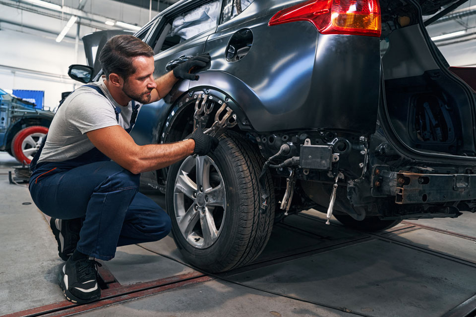 Why Choose Delcas Auto Collision
